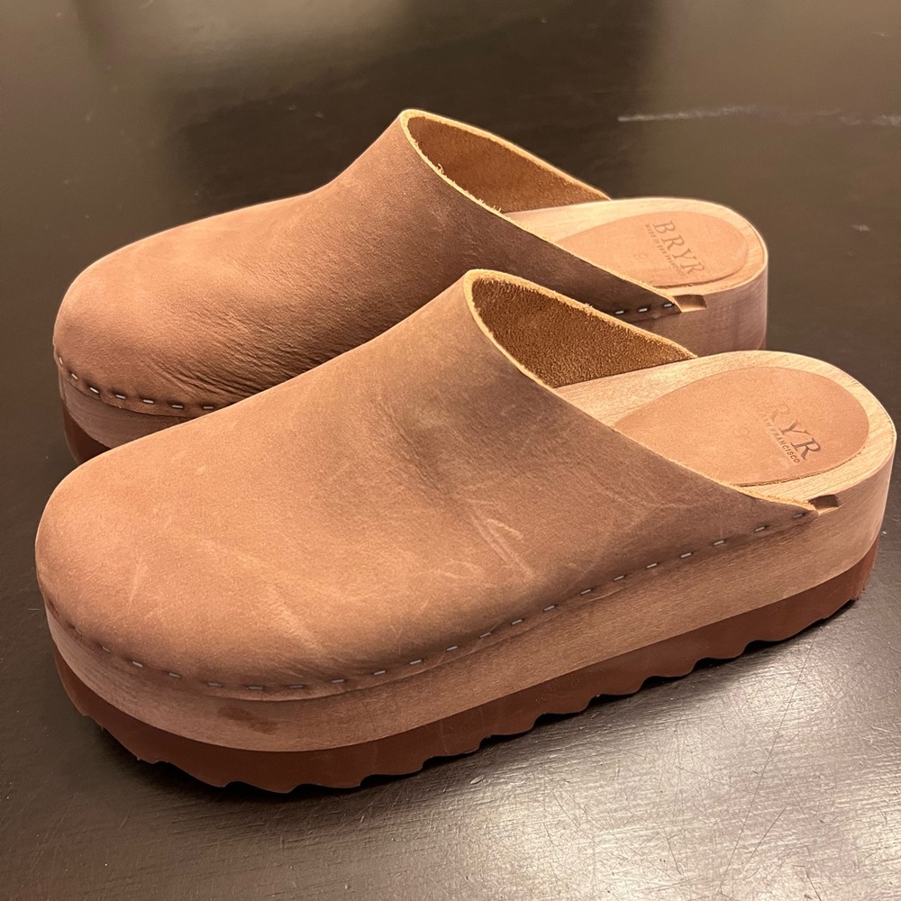 BRYR Chonk clogs 39 8.5 Cocoa